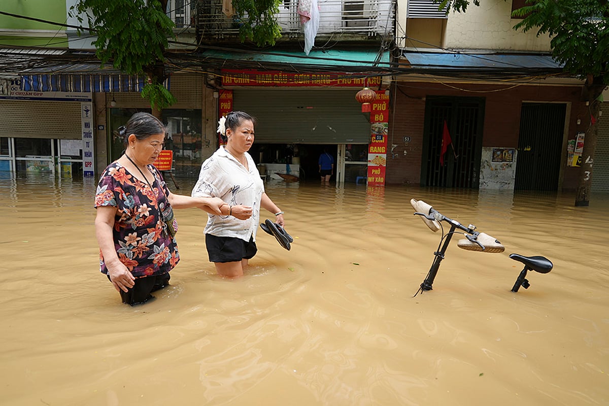 Tropical Storm Kajiki Kills Eight in Vietnam, Thailand